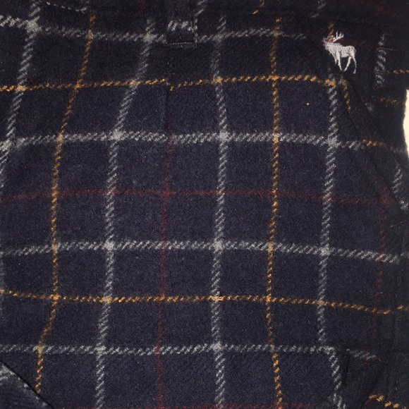 Abercrombie and Fitch plaid denim shorts - Picture 5 of 5